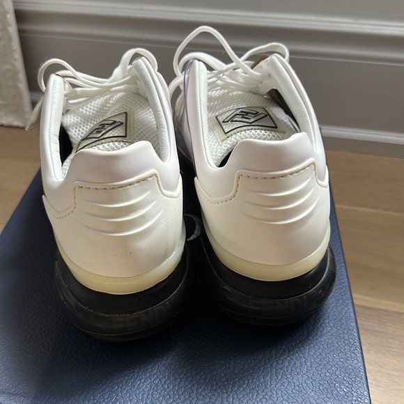 Zucca FF Logo Printed Sneakers - Picture 3 of 6